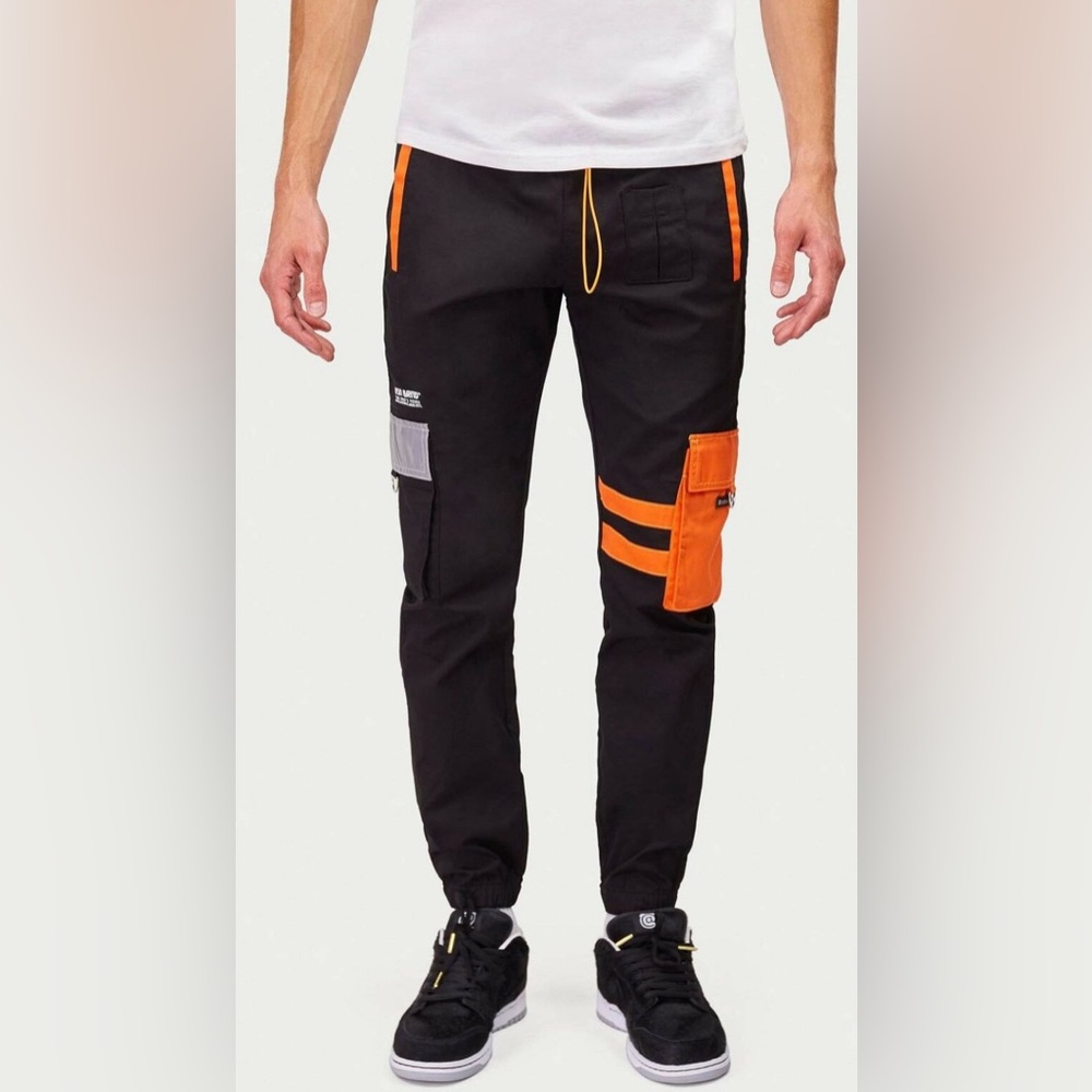 Youth cargo joggers . Size Medium